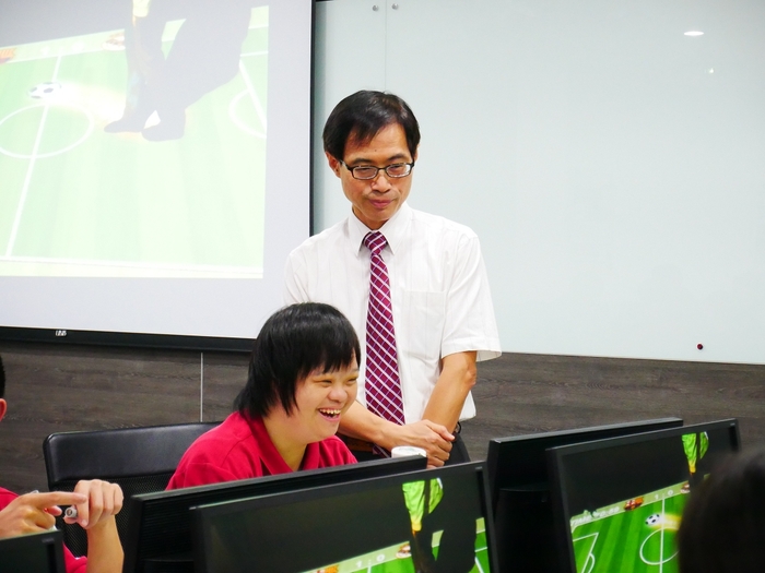 【新　　聞】心智障礙成人到VAR體感中心初體驗 驚喜連連圖片