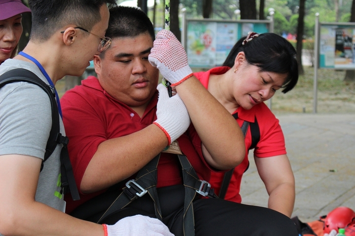 【新　　聞】讓生命不同凡想　帶領身障成人飛上枝頭看鳥兒圖片