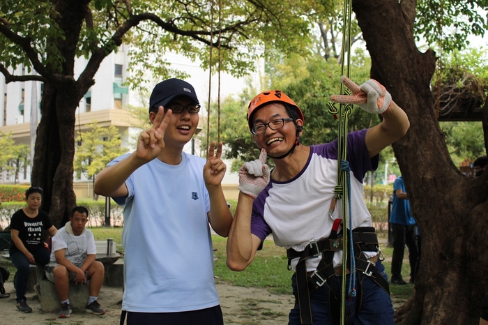 【新　　聞】讓生命不同凡想　帶領身障成人飛上枝頭看鳥兒圖片