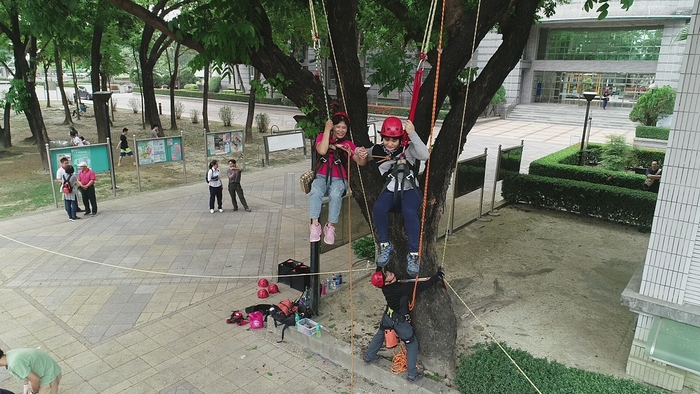【新　　聞】讓生命不同凡想　帶領身障成人飛上枝頭看鳥兒圖片