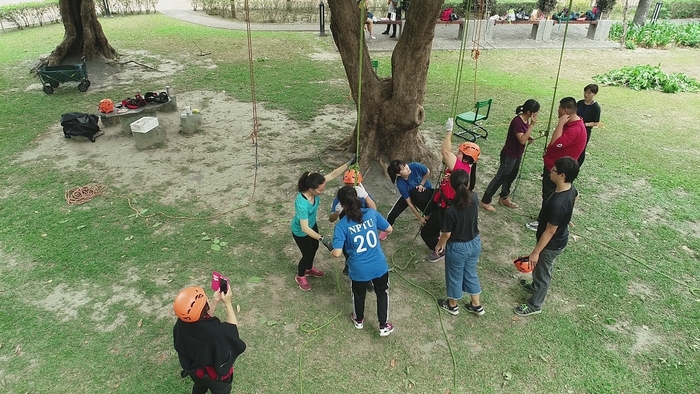 【新　　聞】讓生命不同凡想　帶領身障成人飛上枝頭看鳥兒圖片